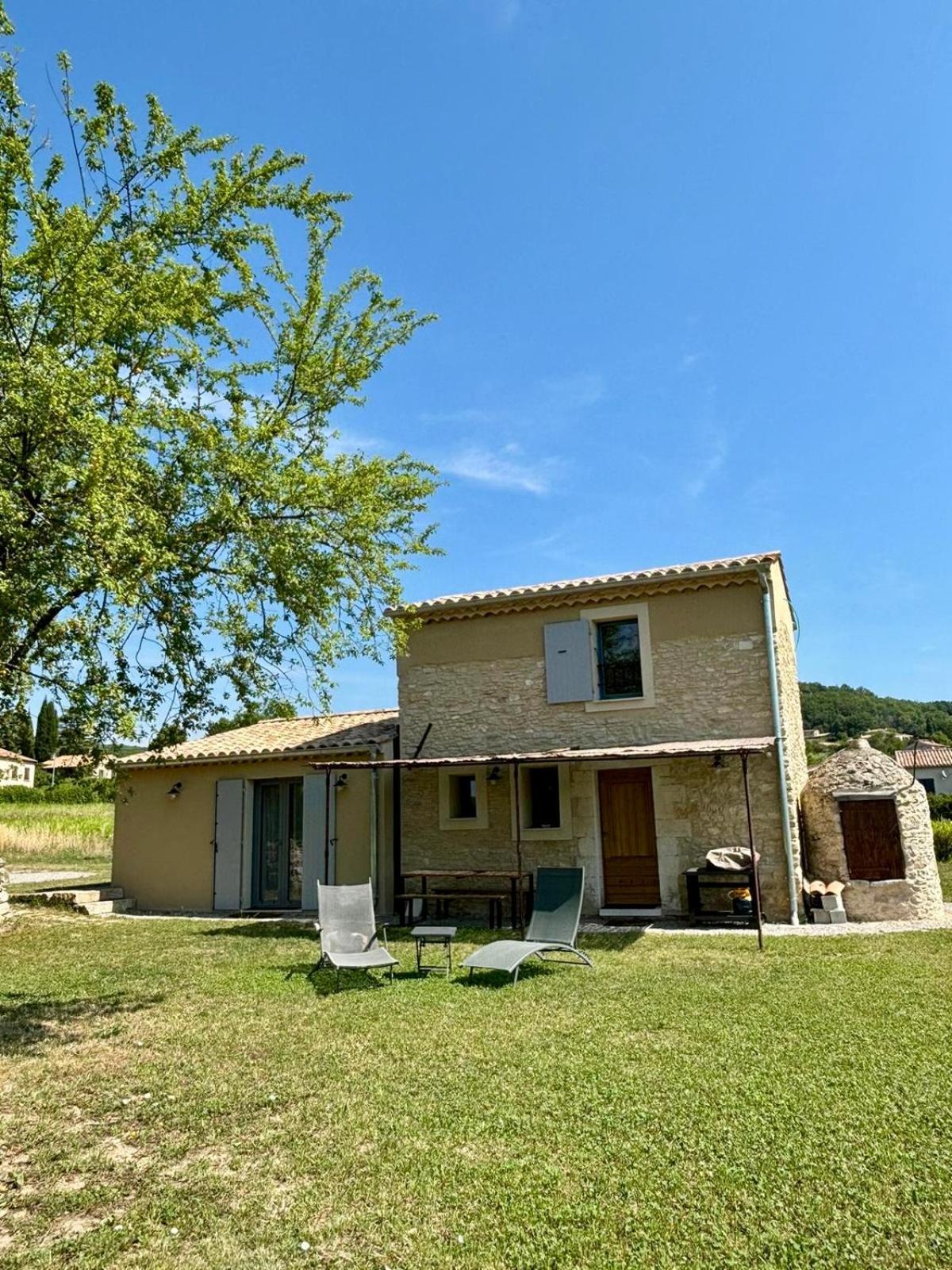 Вілла Le Petit Cabanon Provencal Mane  Екстер'єр фото